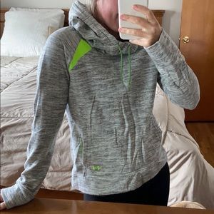 Thick neck under armour sweatshirt